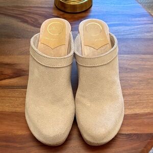 No. 6 Light Tan Suede Mules